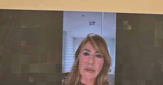 إيناس الدغيدى: المشاهد الجريئة تعكس واقعنا ولن أسمح للمجتمع بفرض رؤيته عليّ