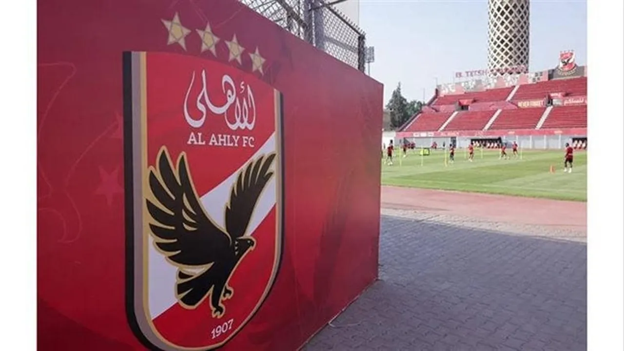 اجتماع حاسم في الأهلي لاختيار المدرب الجديد وتجديد عقود خمسة لاعبين