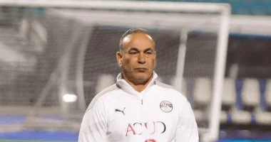 الأهلي يقترب من حسم الدوري في مواجهة حاسمة ضد الزمالك بكرة مصرية 1 202403161048334833