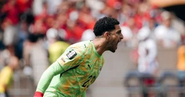 مصطفى شوبير يحافظ على مركزه في حراسة مرمى منتخب مصر أمام نيوزيلندا بالمونديال 1 202606181257545754 394