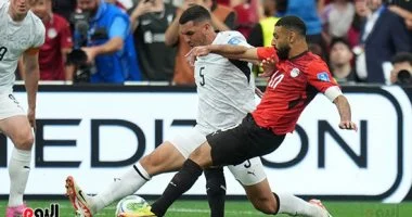 محمد صلاح يضيع فرصة هدف بمراوغة قرب قائم حارس نيوزيلندا في مباراة مصر 1 20260622050041041 22650