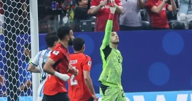 مصطفى شوبير يحقق رقما قياسيا جديدا ويصبح من أبرز نجوم كأس العالم 5 202607070735553555 487