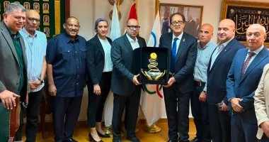 ياسر إدريس يلتقي وفد اتحاد اللجان الأولمبية الأفريقية لتعزيز التعاون الرياضي 6 202607120523152315 387