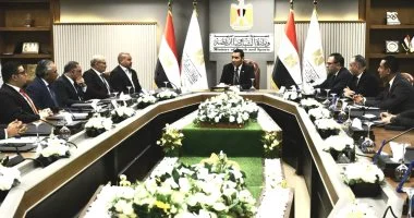 وزير الرياضة يشهد توقيع اتفاقيات تعاون بين الشرقية إنبي ومنتخب السويس وبتروجت 1 202607130755135513 400