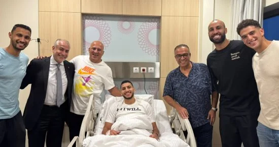 عمرو مصيلحي يزور أحمد عادل دولا ويطمئن على حالته بعد جراحة الرباط الصليبي 1 202609080844584458 487